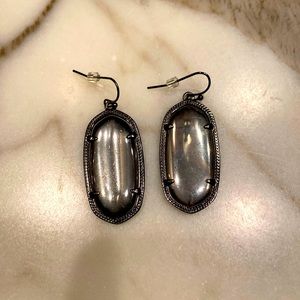 Kendra Scott Elle drop gray earings